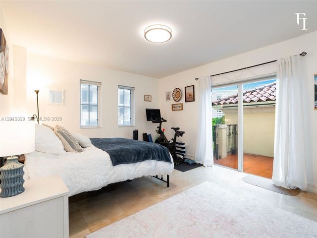 322 Madeira Avenue 405, Coral Gables, FL 33134