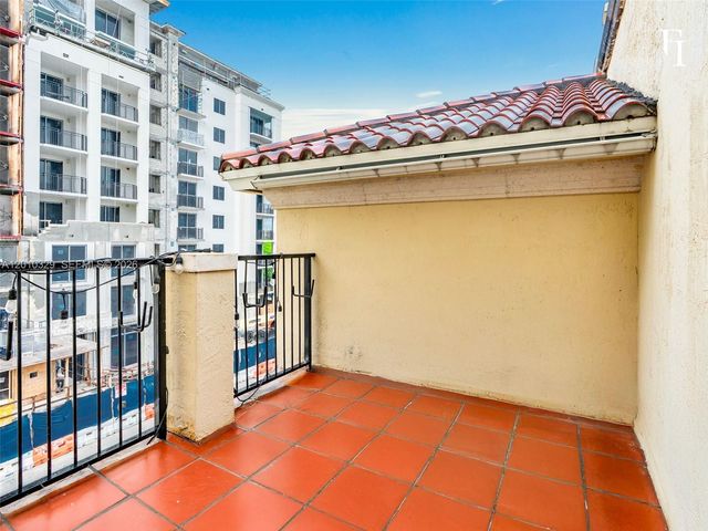 322 Madeira Avenue 405, Coral Gables, FL 33134