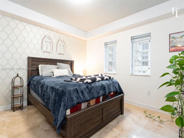 322 Madeira Avenue 405, Coral Gables, FL 33134
