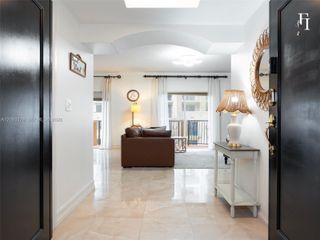 322 Madeira Avenue 405, Coral Gables, FL 33134