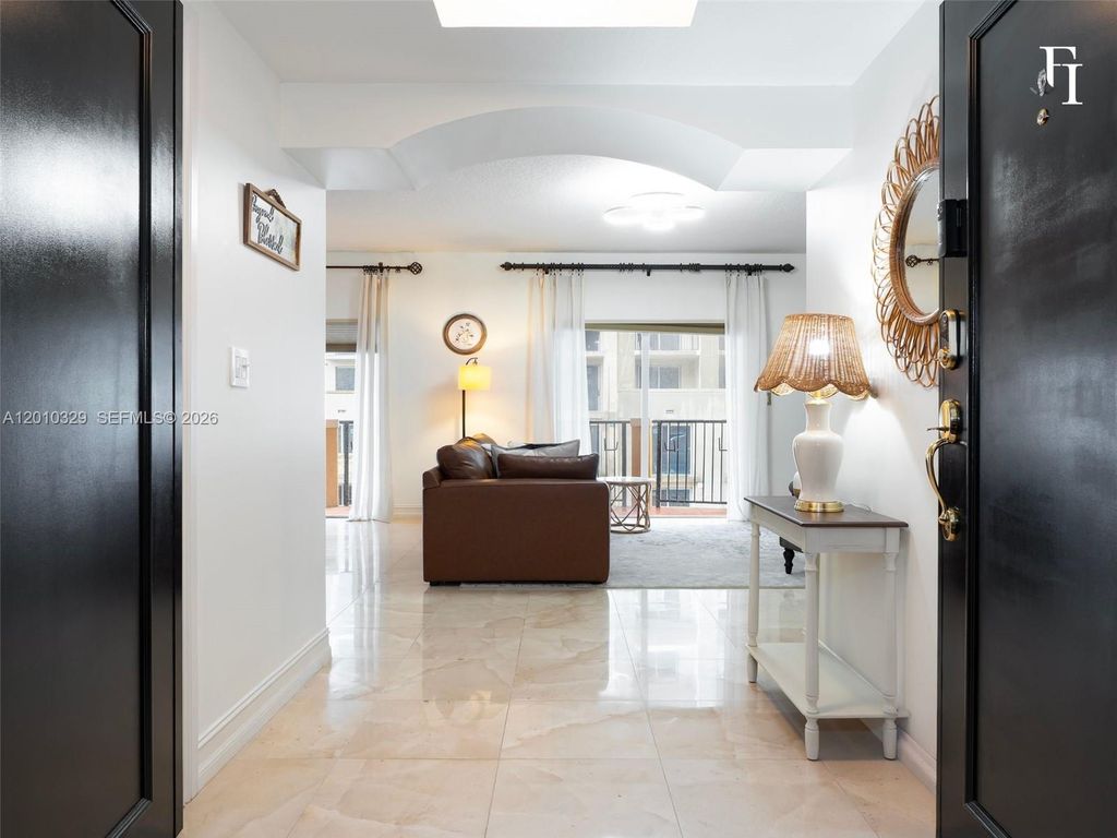 322 Madeira Avenue 405, Coral Gables, FL 33134