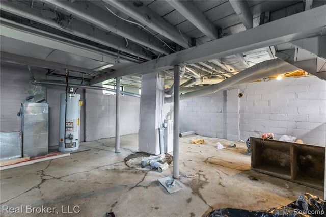 2317 Highland Street, Detroit, MI 48206