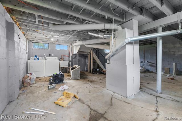 2317 Highland Street, Detroit, MI 48206