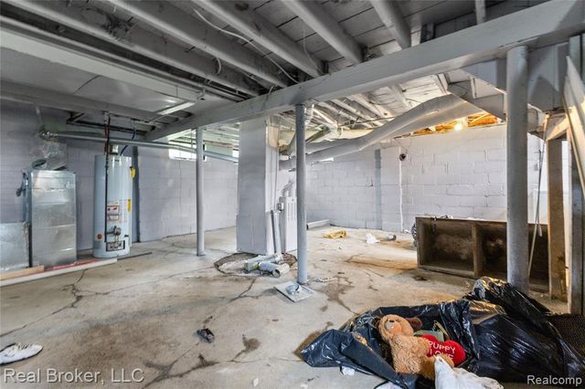 2317 Highland Street, Detroit, MI 48206