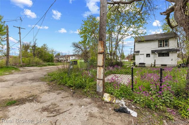 2317 Highland Street, Detroit, MI 48206