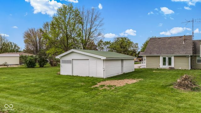 174 S 950 E, Greentown, IN 46936