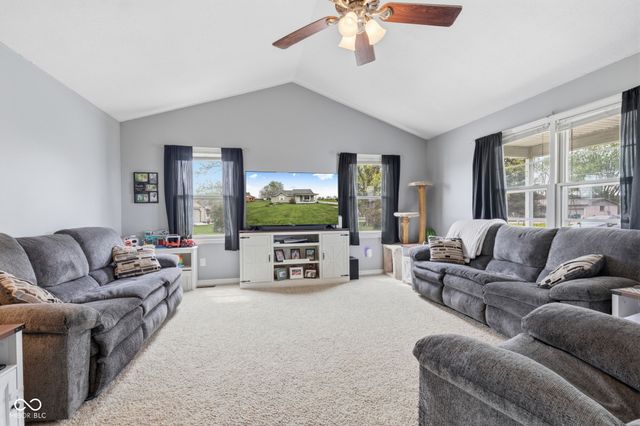 174 S 950 E, Greentown, IN 46936