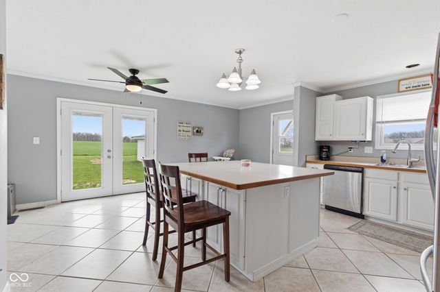 174 S 950 E, Greentown, IN 46936