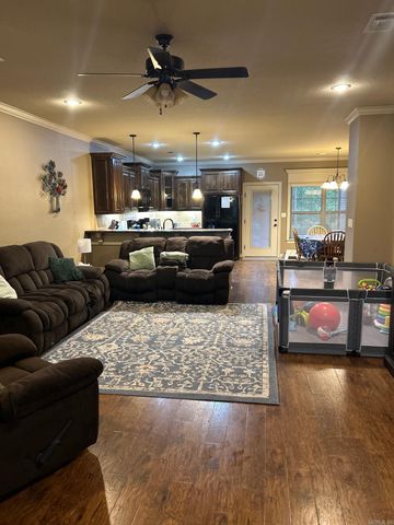 5 Southpointe, Searcy, AR 72143