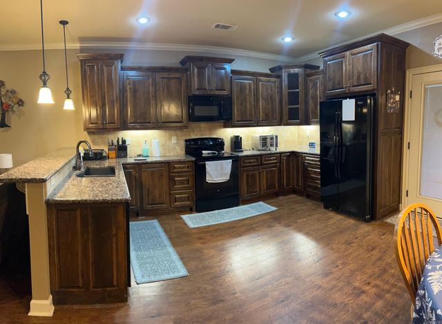 5 Southpointe, Searcy, AR 72143