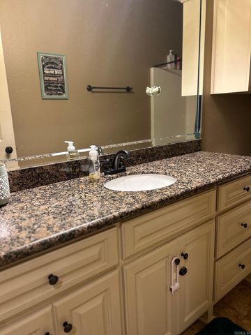 5 Southpointe, Searcy, AR 72143