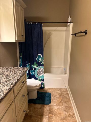5 Southpointe, Searcy, AR 72143