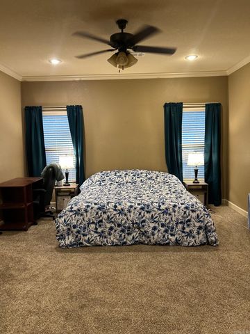 5 Southpointe, Searcy, AR 72143