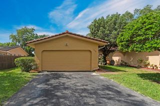 8160-8170 NW 40th St, Coral Springs, FL 33065