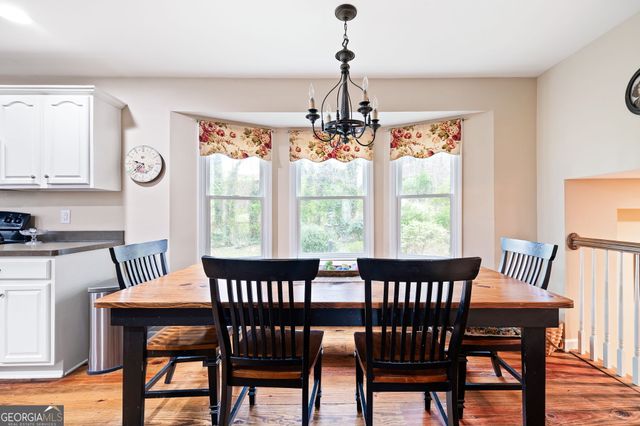 916 Andover Court, Woodstock, GA 30188