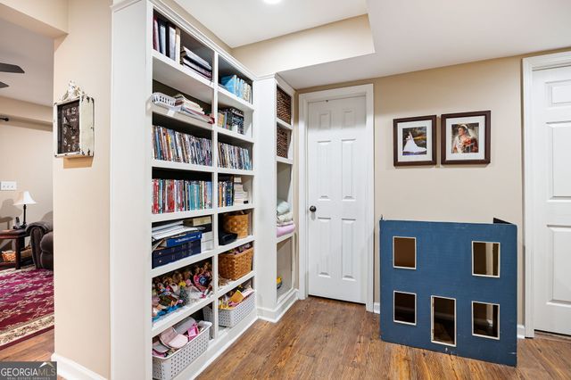 916 Andover Court, Woodstock, GA 30188