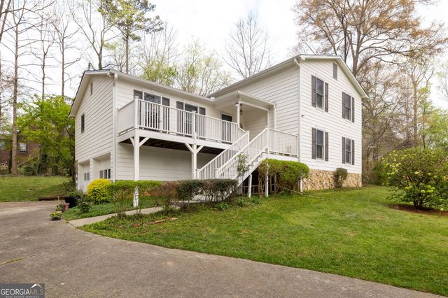 916 Andover Court, Woodstock, GA 30188