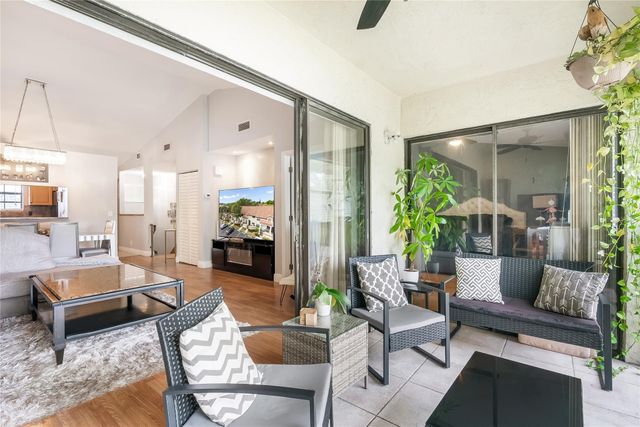 404 Republic Court 404, Deerfield Beach, FL 33442