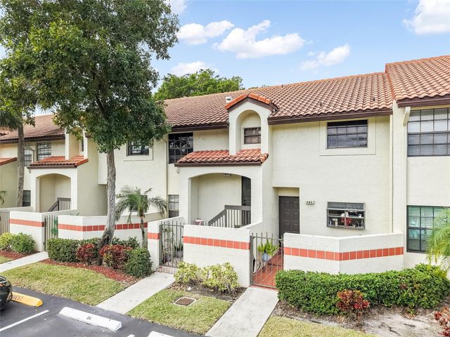 404 Republic Court 404, Deerfield Beach, FL 33442