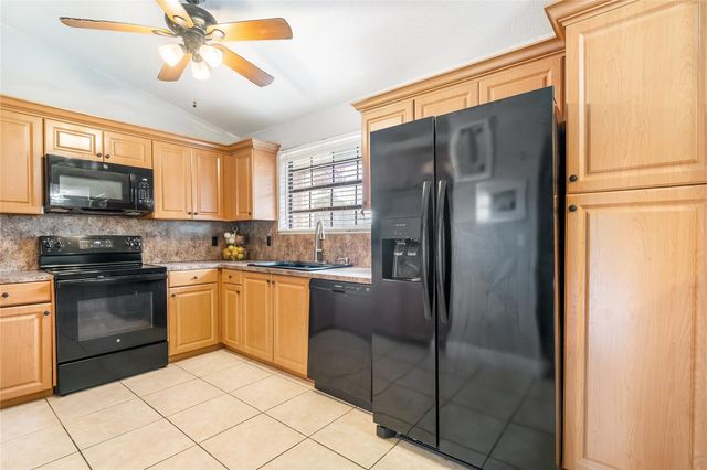 404 Republic Court 404, Deerfield Beach, FL 33442