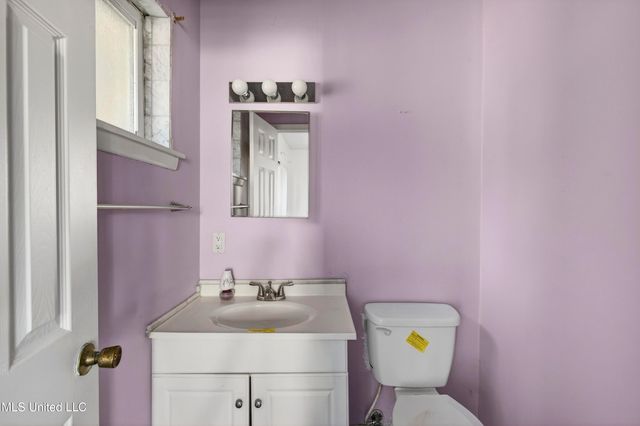 392 Porter Avenue, Biloxi, MS 39530