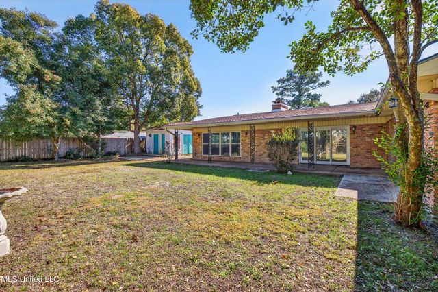 392 Porter Avenue, Biloxi, MS 39530