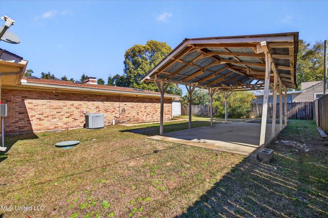 392 Porter Avenue, Biloxi, MS 39530