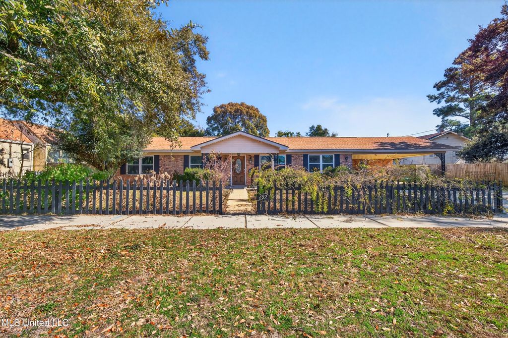392 Porter Avenue, Biloxi, MS 39530