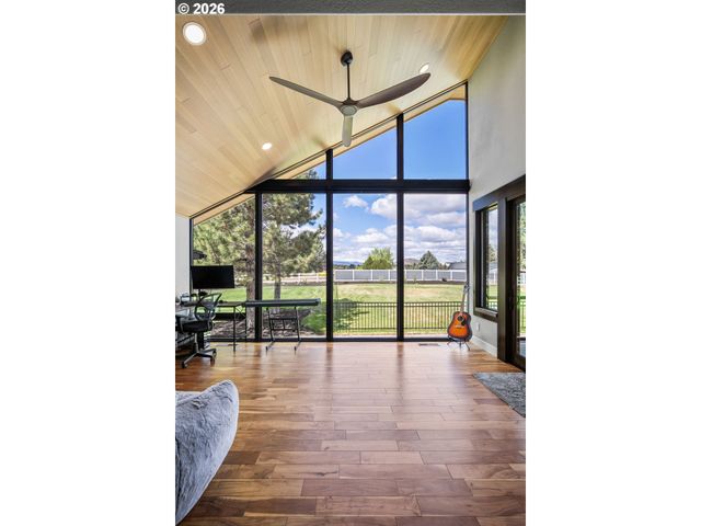 61885 WARD Rd, Bend, OR 97702