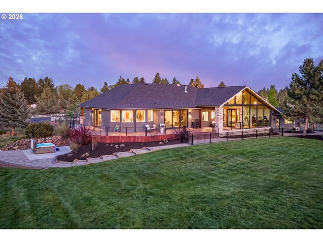 61885 WARD Rd, Bend, OR 97702