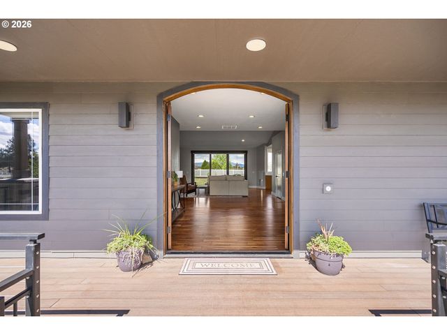 61885 WARD Rd, Bend, OR 97702