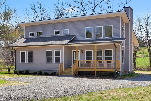 195 Rivers Edge Drive, Hayesville, NC 28904