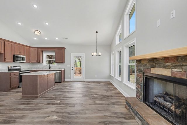 195 Rivers Edge Drive, Hayesville, NC 28904
