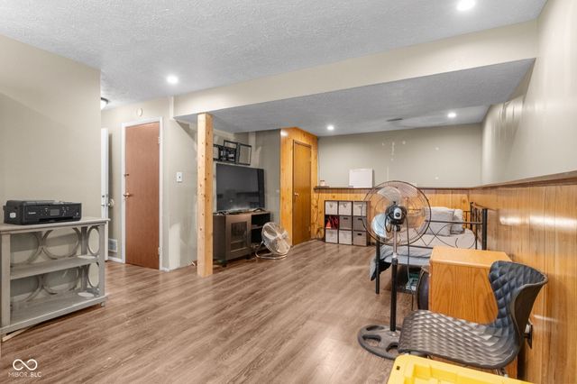 9007 Squire Court, Indianapolis, IN 46250