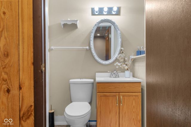 9007 Squire Court, Indianapolis, IN 46250