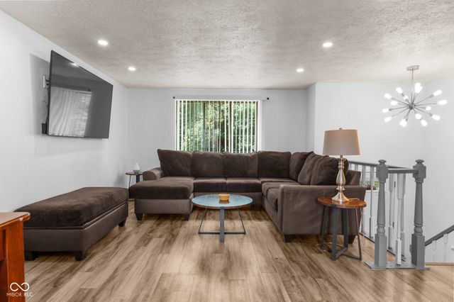 9007 Squire Court, Indianapolis, IN 46250
