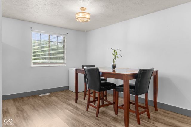 9007 Squire Court, Indianapolis, IN 46250