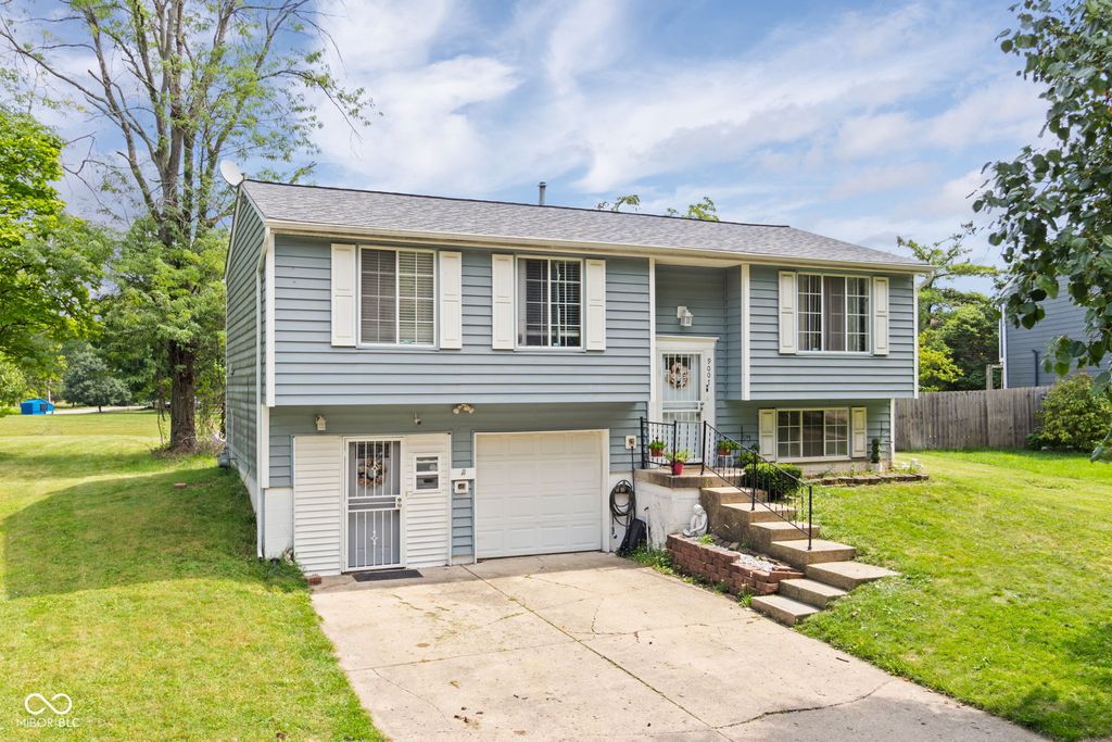 9007 Squire Court, Indianapolis, IN 46250
