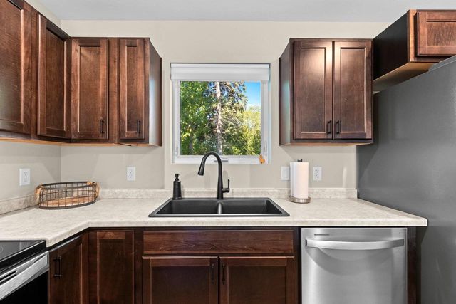 216 4TH STREET, Neenah, WI 54956