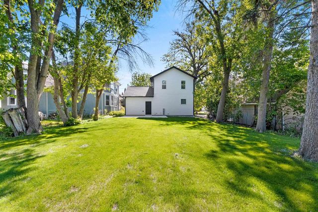 216 4TH STREET, Neenah, WI 54956