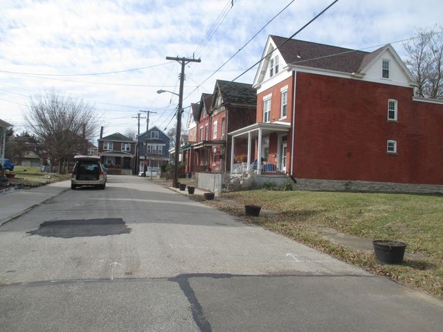 517 Winfield St, Lincoln Larimer, PA 15206