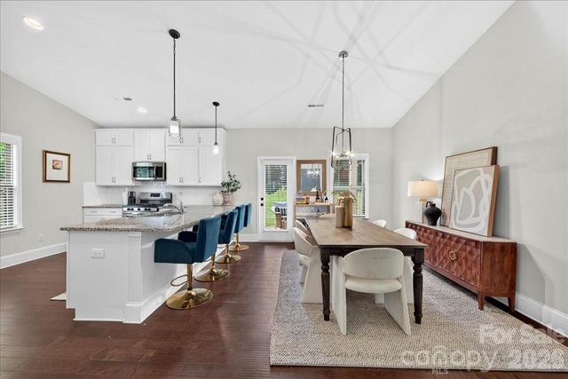 5800 Carmel Road, Charlotte, NC 28226