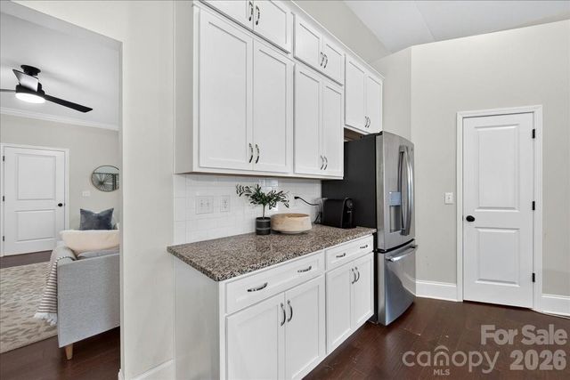 5800 Carmel Road, Charlotte, NC 28226