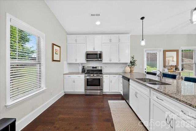 5800 Carmel Road, Charlotte, NC 28226