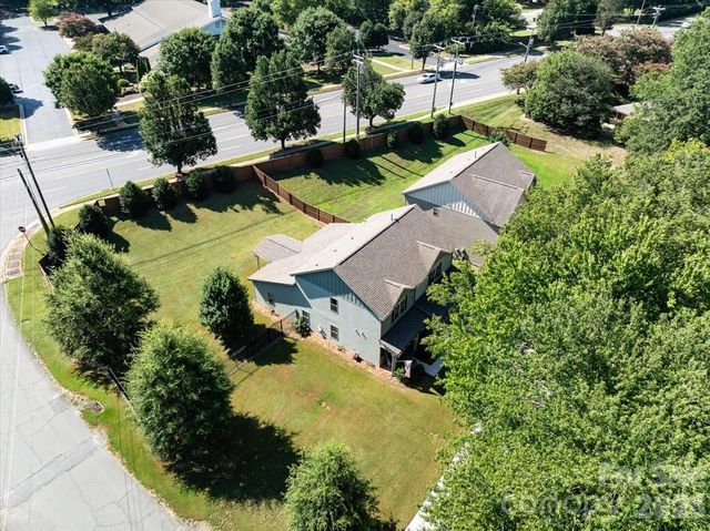 5800 Carmel Road, Charlotte, NC 28226