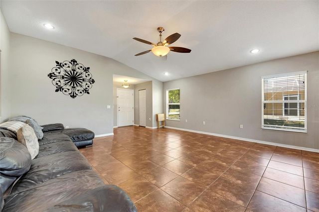 5204 MOON SHELL DRIVE, Apollo Beach, FL 33572
