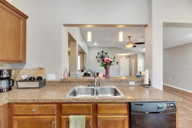 5204 MOON SHELL DRIVE, Apollo Beach, FL 33572