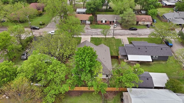 504 Pendleton Street, Farmersville, TX 75442