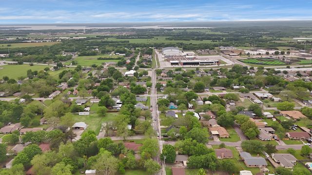 504 Pendleton Street, Farmersville, TX 75442