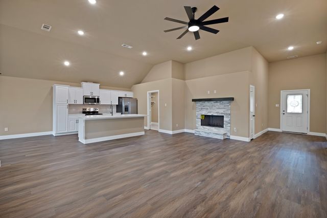 504 Pendleton Street, Farmersville, TX 75442